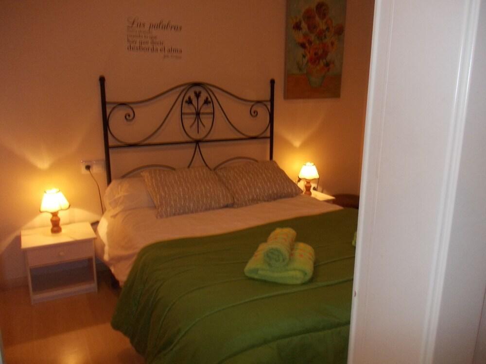 Apartamentos Ortiz De Zarate Valencia Exterior foto